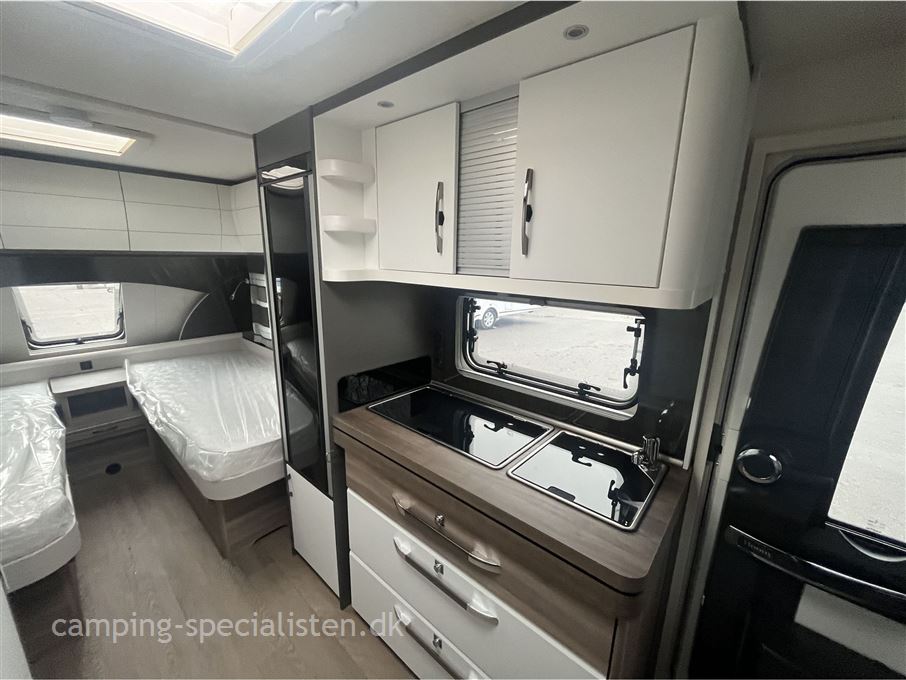Hobby Excellent Edition 495 UL